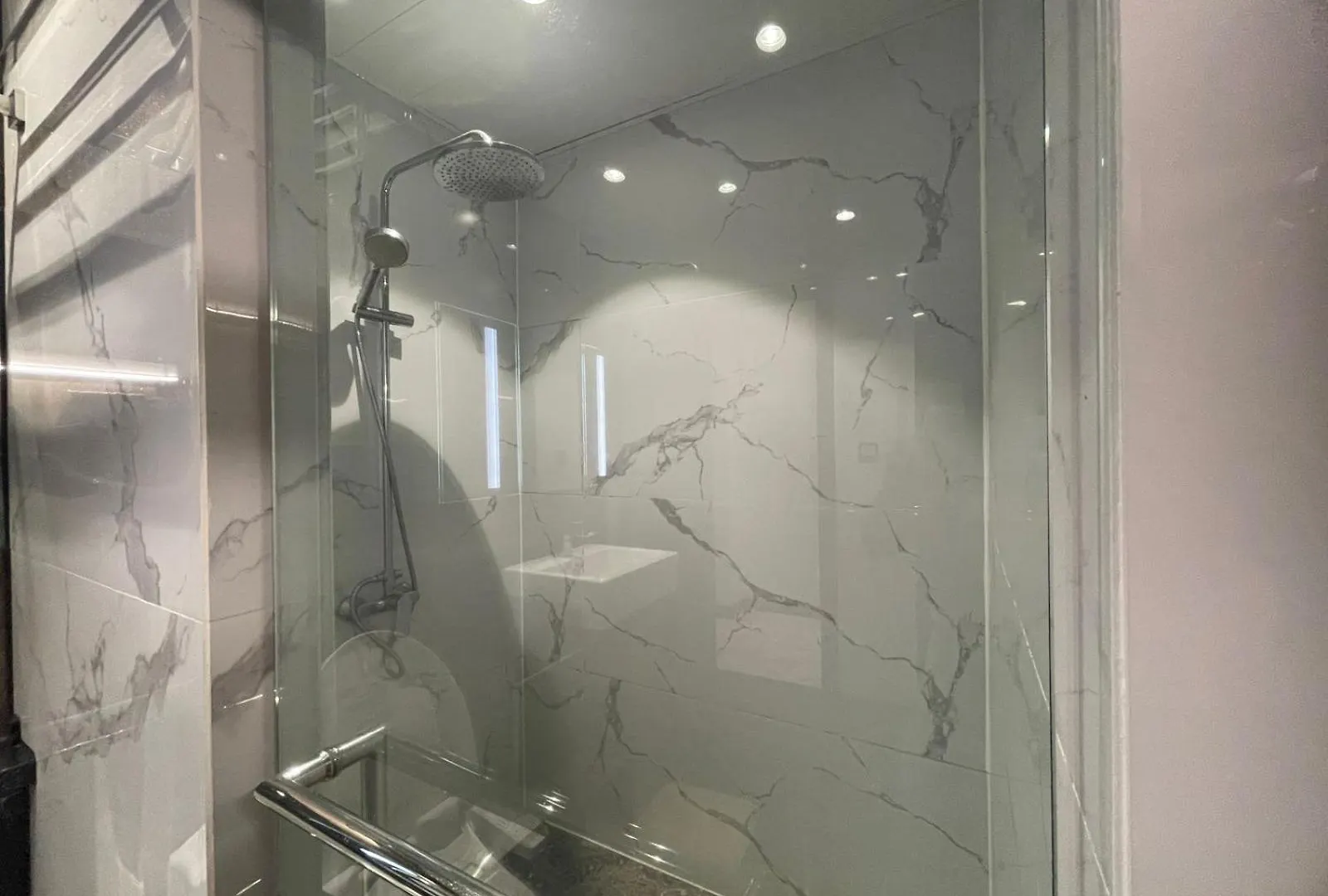 Daire One Euphoria 1 Bedroom 2Mins To Walking Street & Restaurants Angeles
